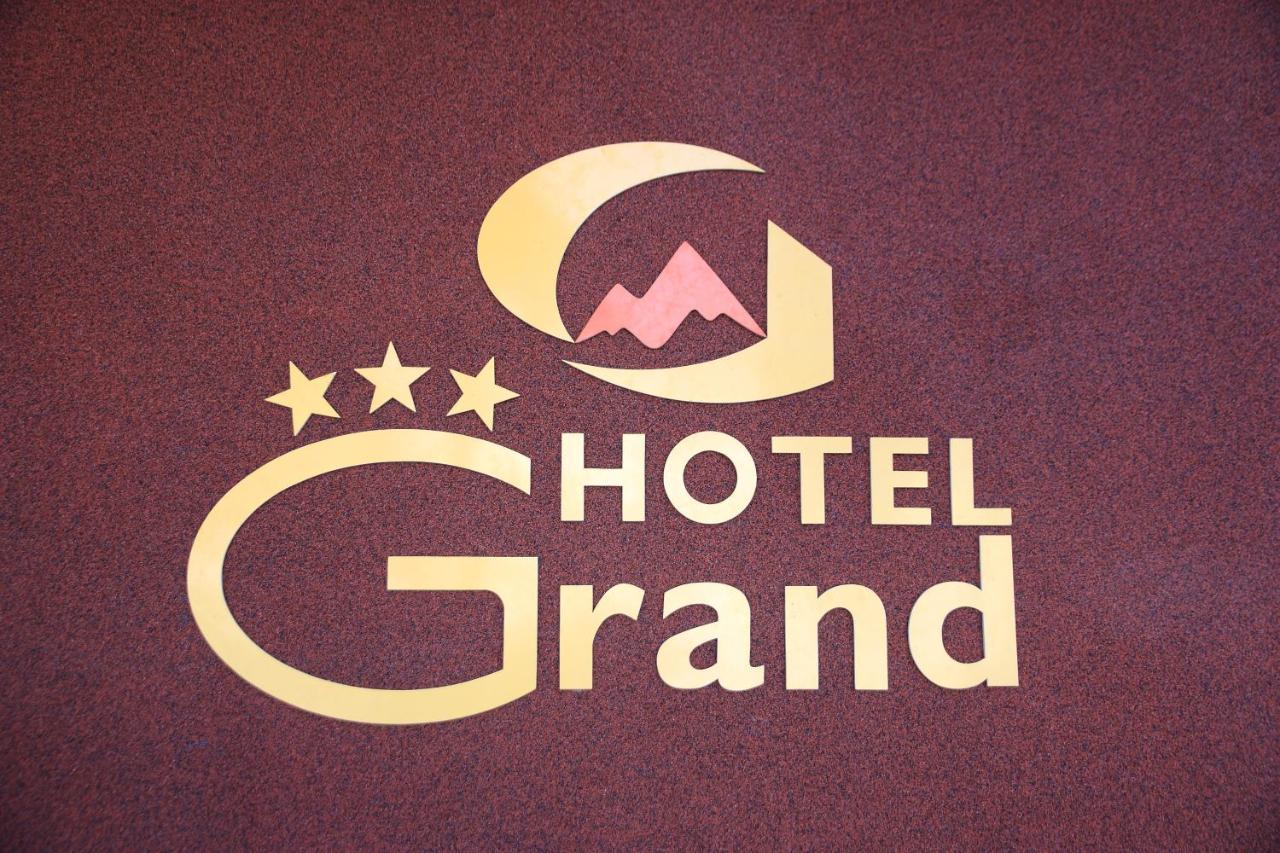 Hotel Grand 사모코프 외부 사진